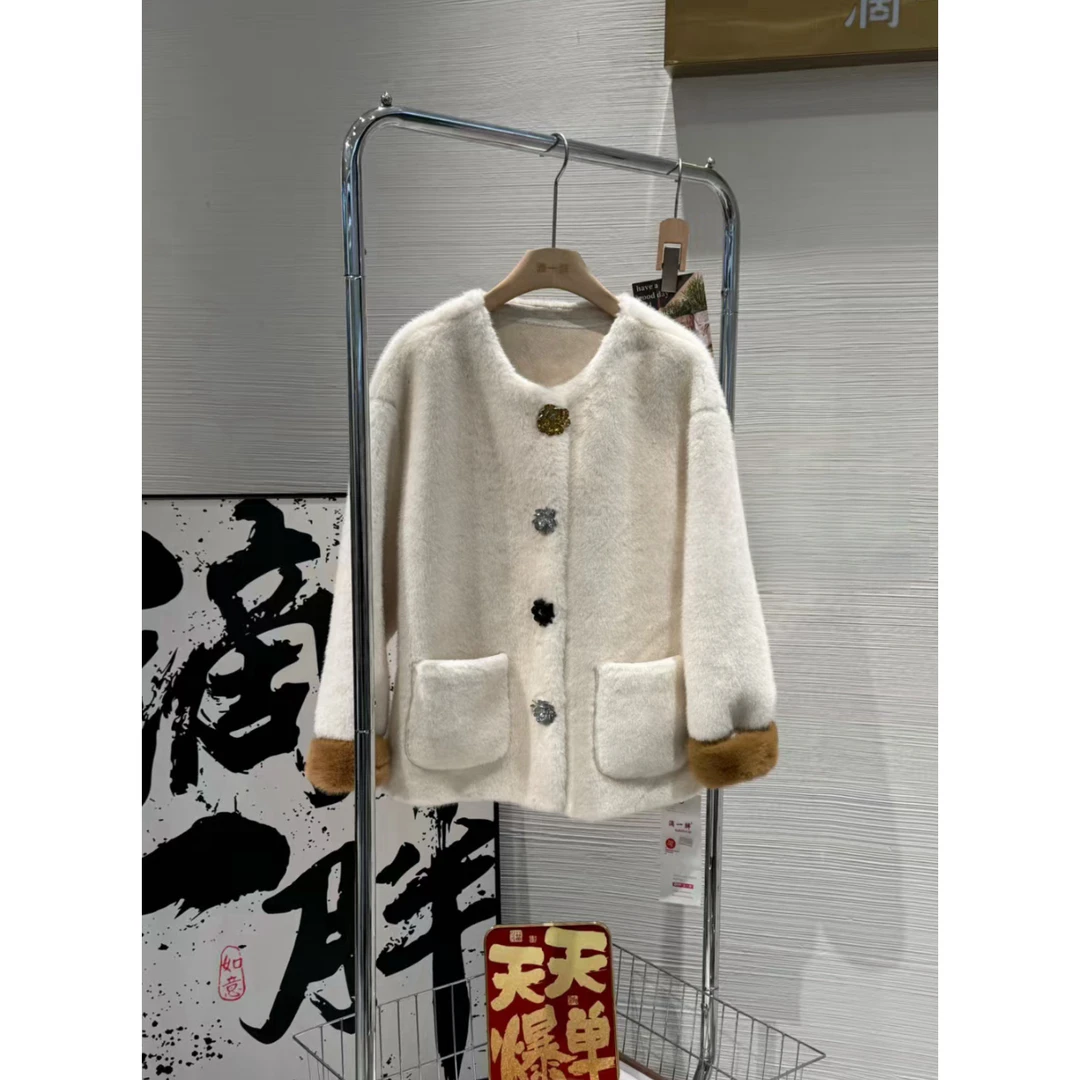 妮妮家0506冬季新款撞色加厚气质名媛皮毛一体上衣