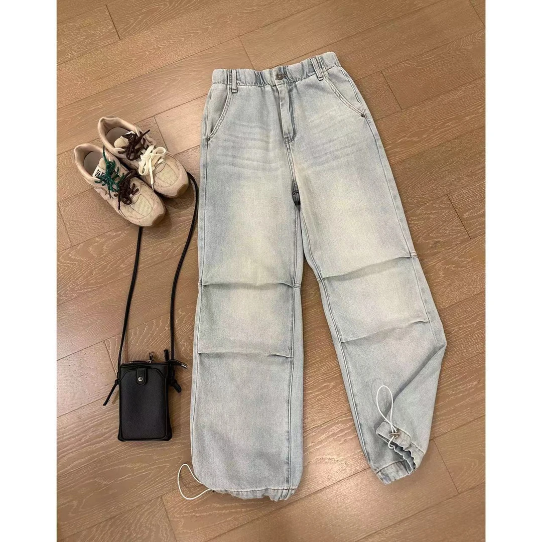 2024夏季 裤腿褶皱水洗浅蓝色牛仔裤 2405B1610