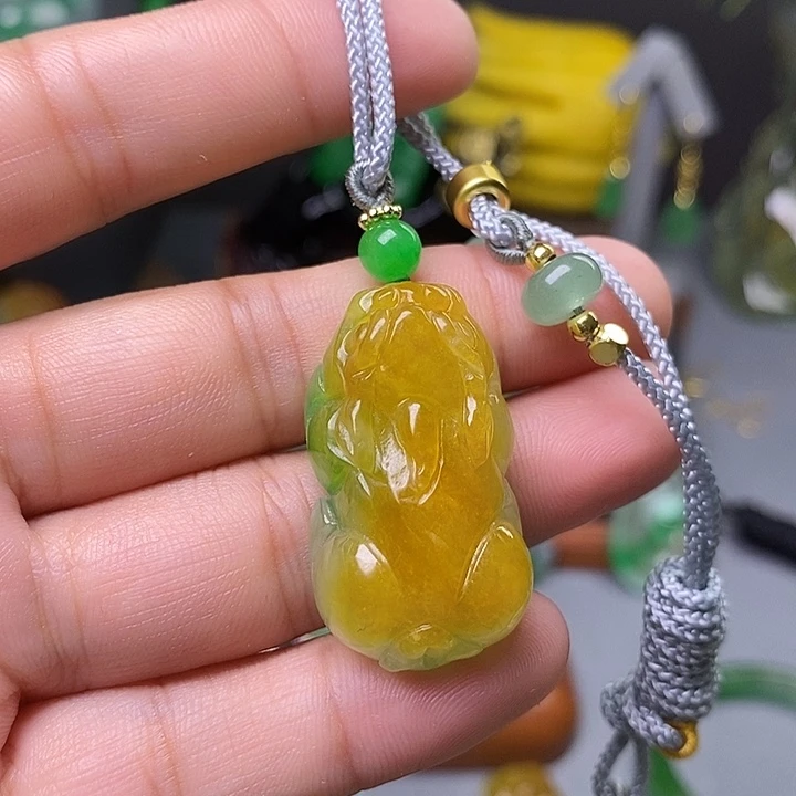 吊坠(赠链)未镶嵌翡翠