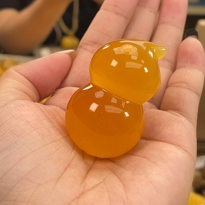 琥珀未镶嵌珠宝奇石h17