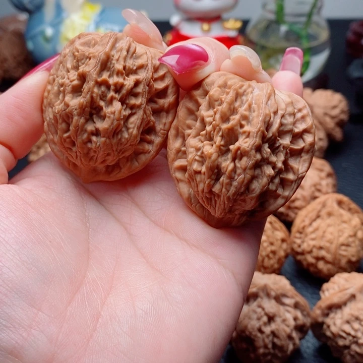 文玩核桃把件麦虎40