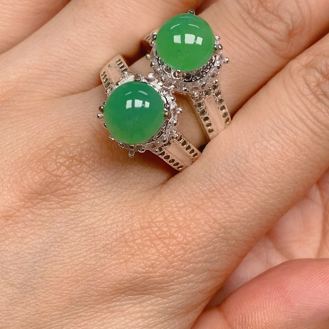 翡翠戒指未镶嵌翡翠