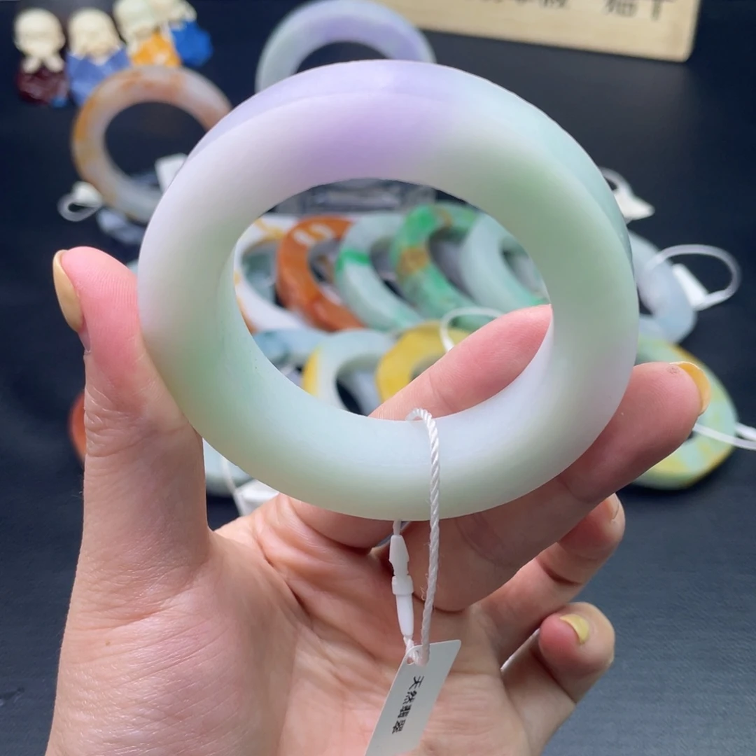 定制翡翠50圈未镶嵌