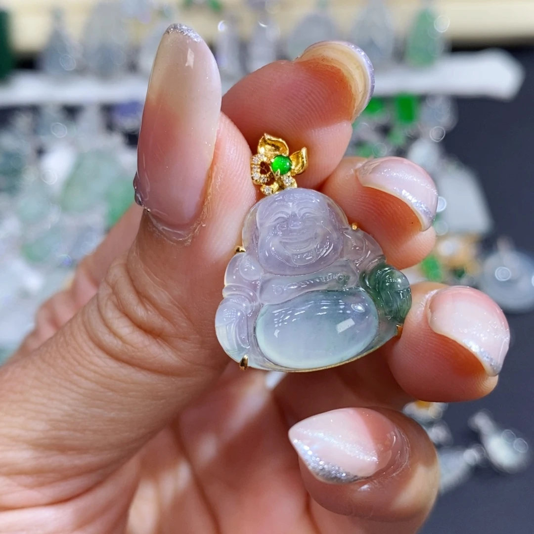 翡翠18K金镶嵌颈饰