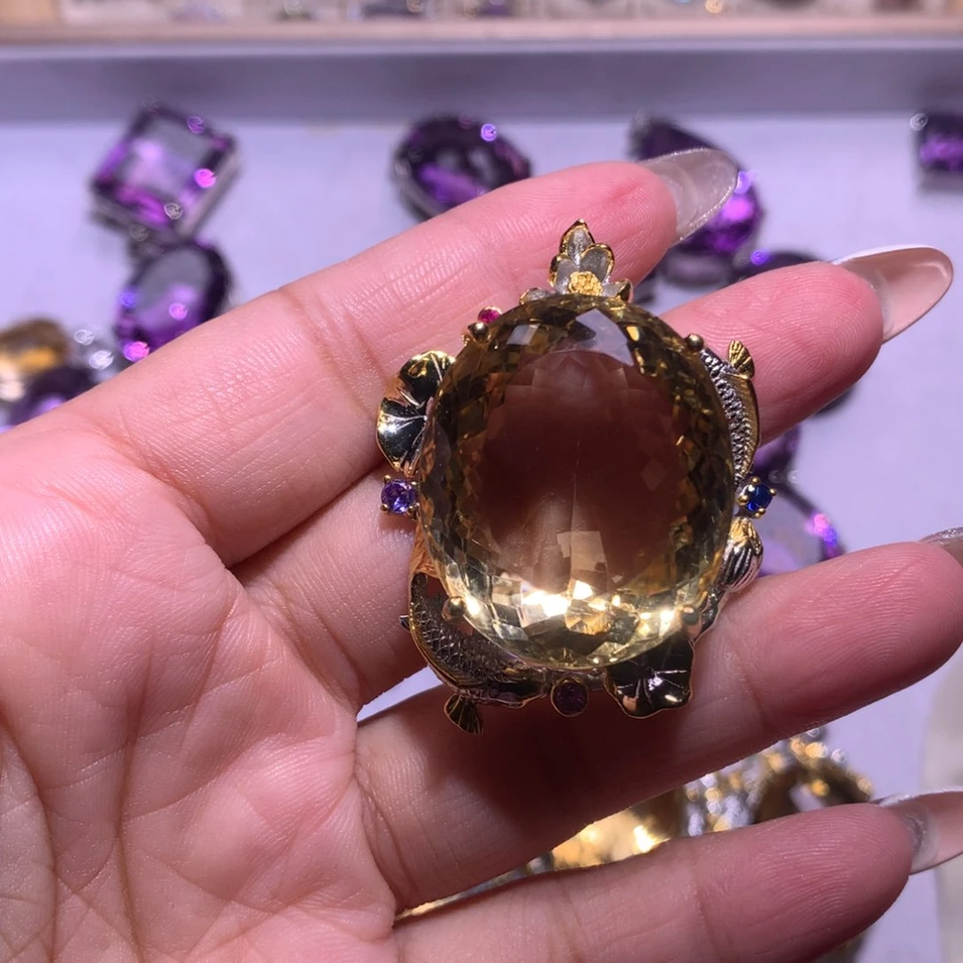 【闪购商品】银S925镶嵌戒指水晶莫*戒指