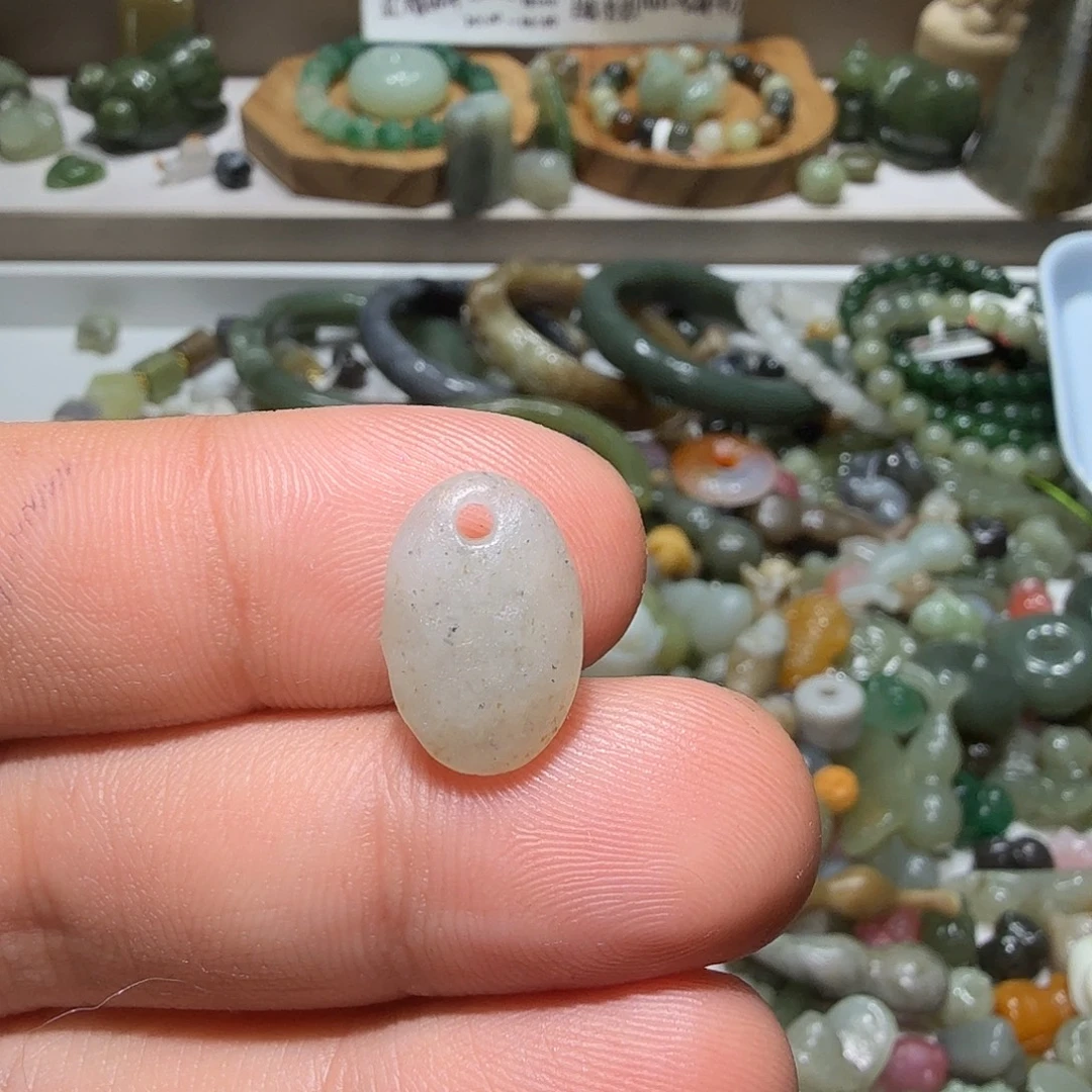 和田玉未镶嵌珠宝奇石