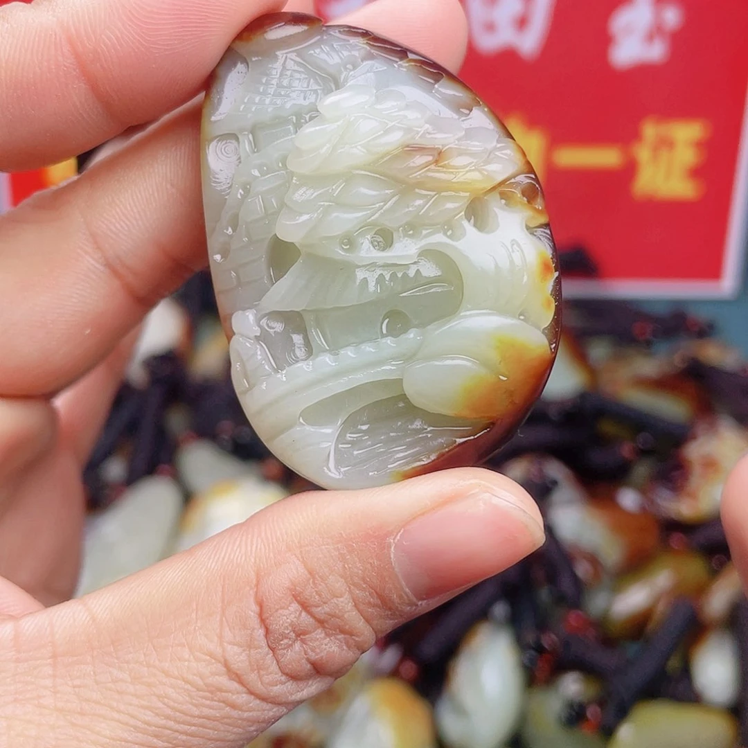 和田玉颈饰未镶嵌