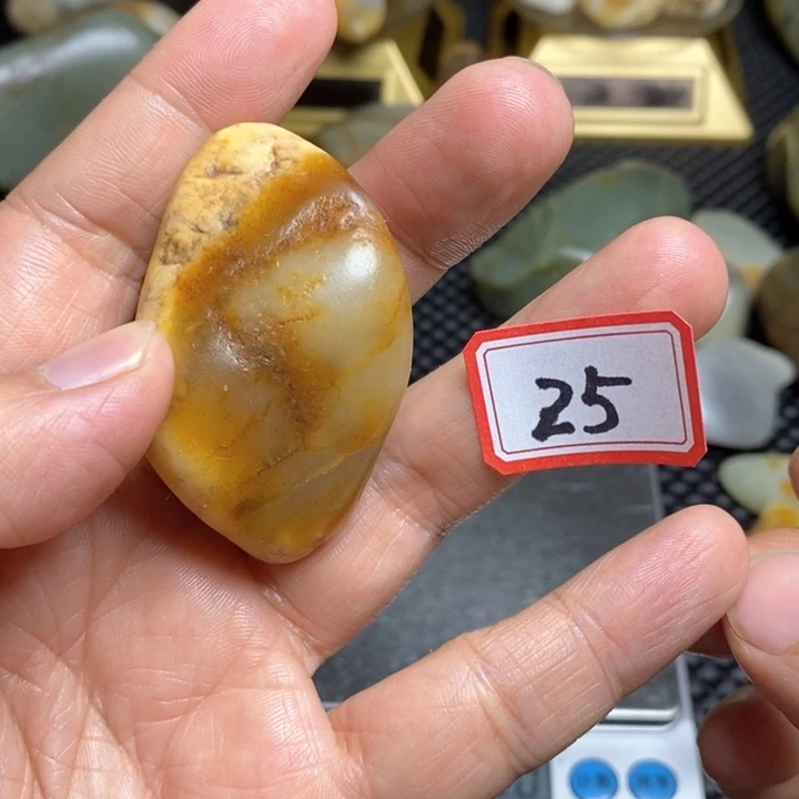 未镶嵌和田玉把件一****牙25