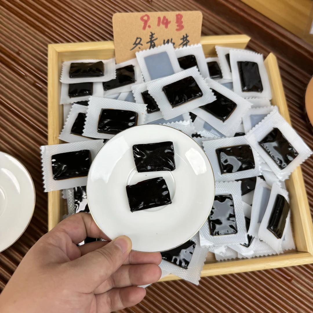 东阿鲜阿胶 九制九炼纯驴皮熬制 开袋即食  冬青收茶
