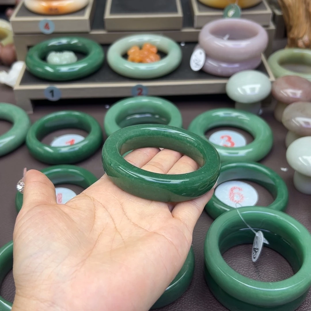 石英质玉手镯未镶嵌用****7