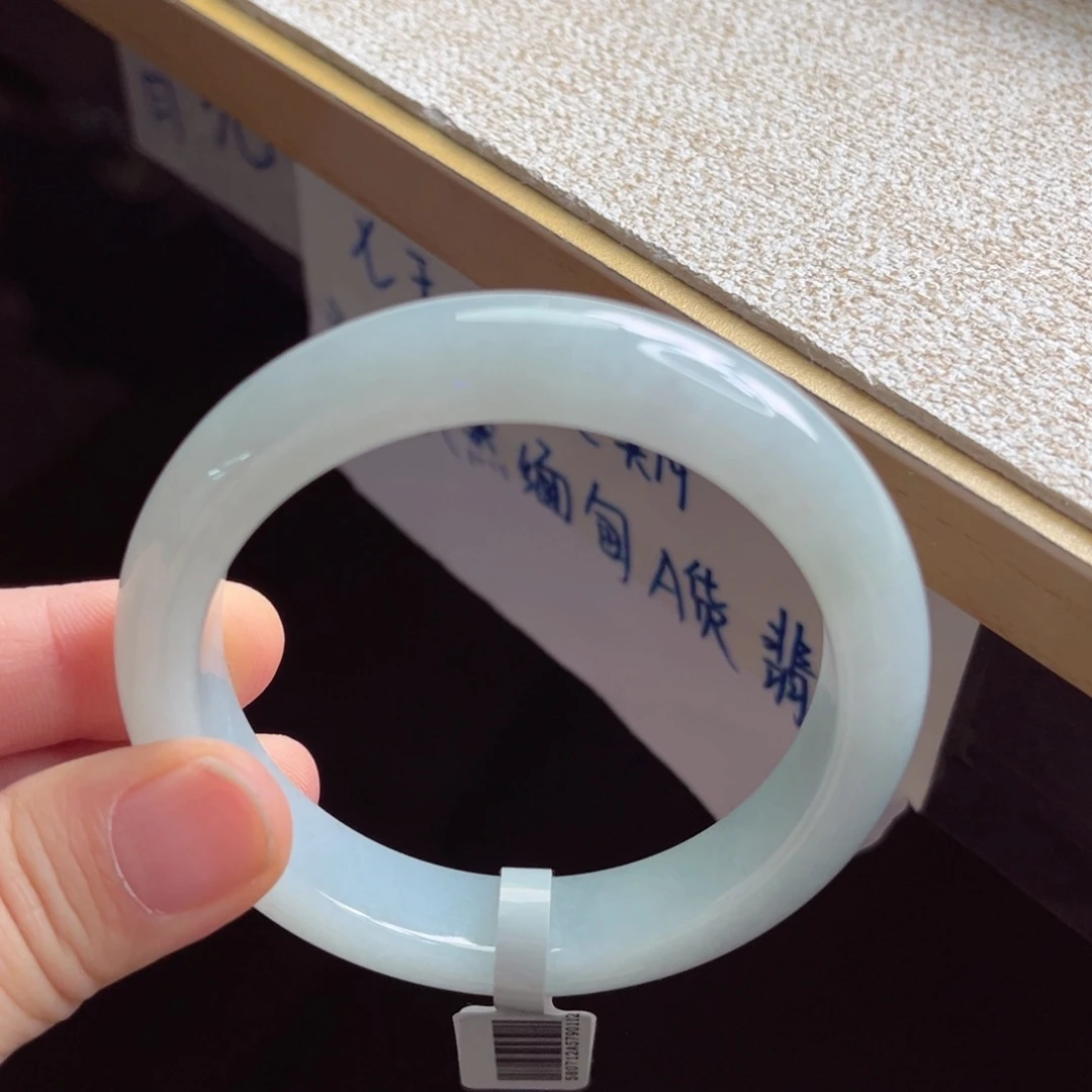 翡翠未镶嵌手镯手镯