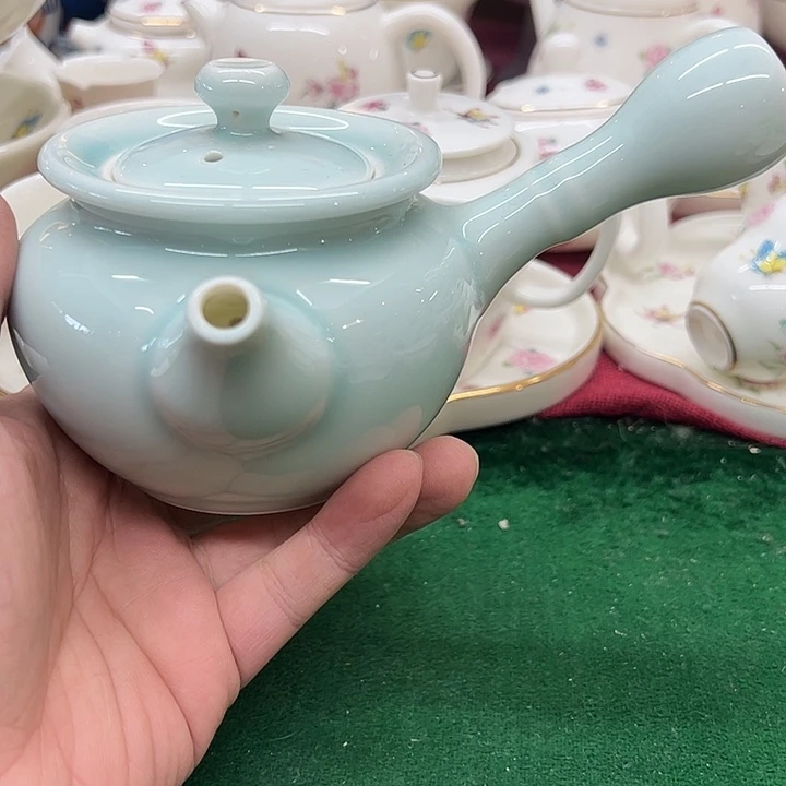 陶瓷茶壶哈哈哈哈哈