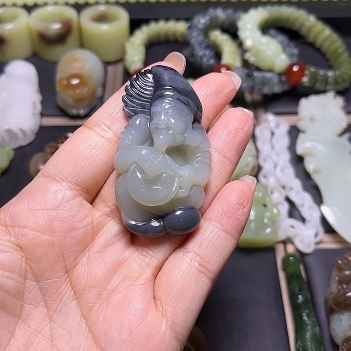 漂***泊未镶嵌和田玉挂件