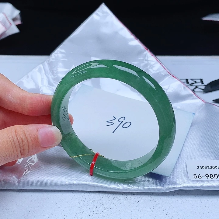 翡翠手镯未镶嵌56+正圈