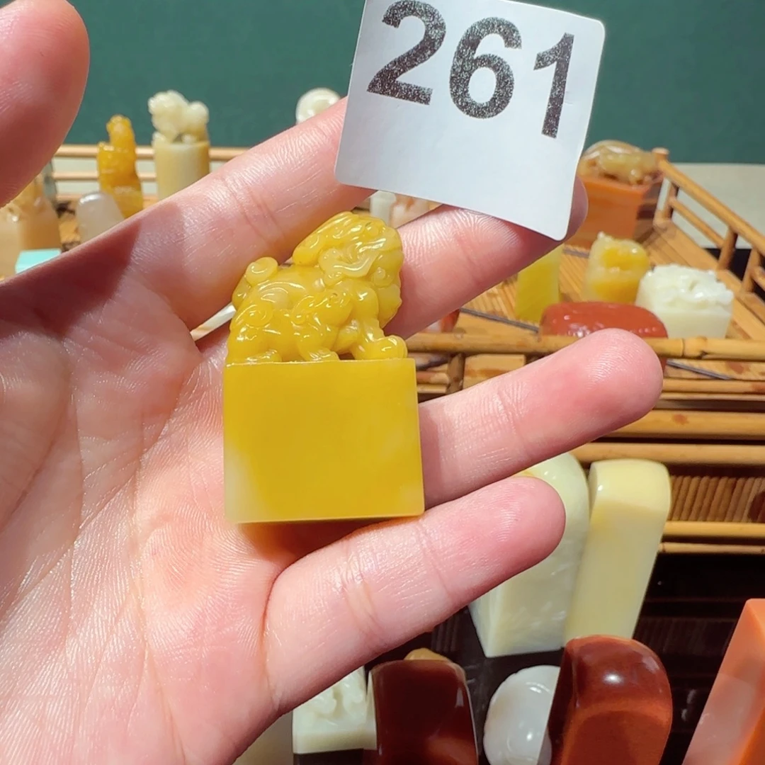 缶***狗寿山石印石261xwrd