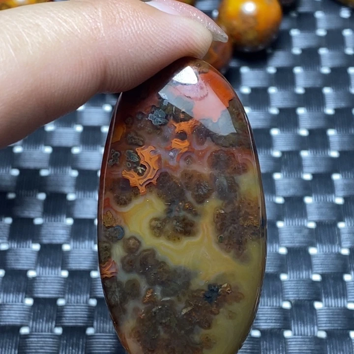 玛瑙/玉髓颈饰未镶嵌魑**魉