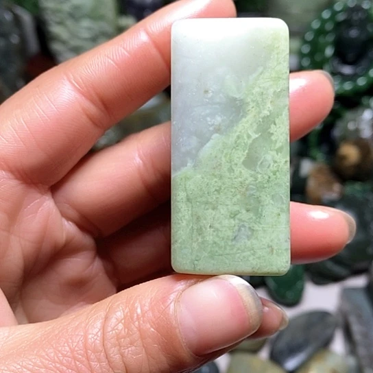 未镶嵌和田玉（糖玉）珠宝半成品