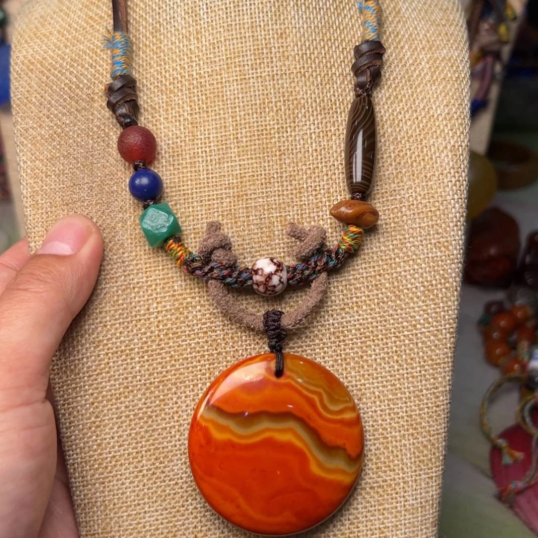 玛瑙/玉髓颈饰未镶嵌