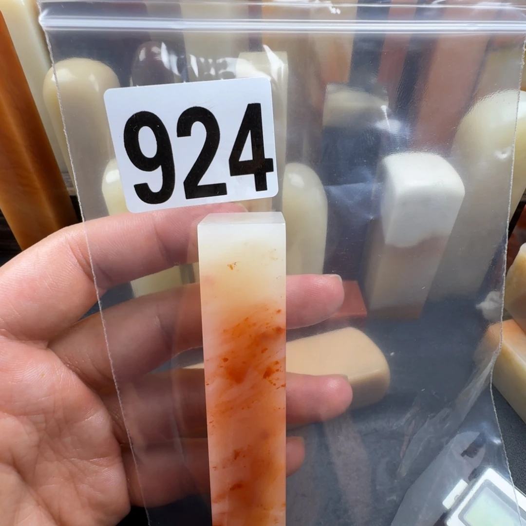 见***空老挝石hbnbvhhhnn