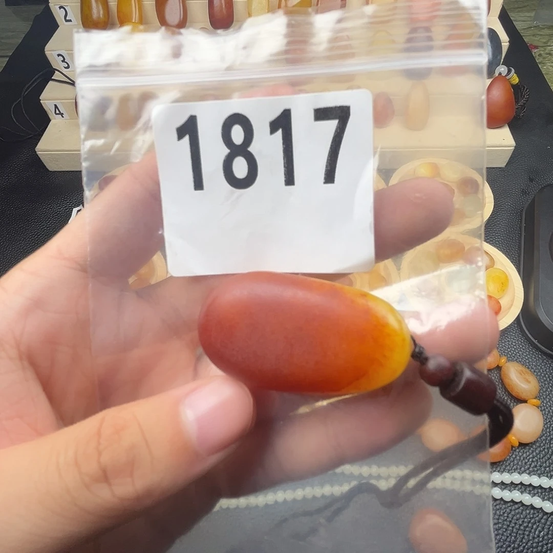 和田玉未镶嵌吊坠(不含链)没*熊