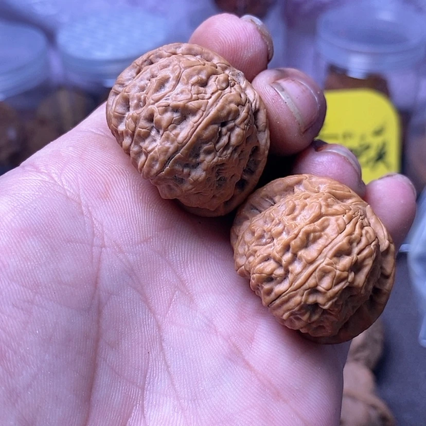 【闪购商品】吊坠文玩核桃36全品白狮子