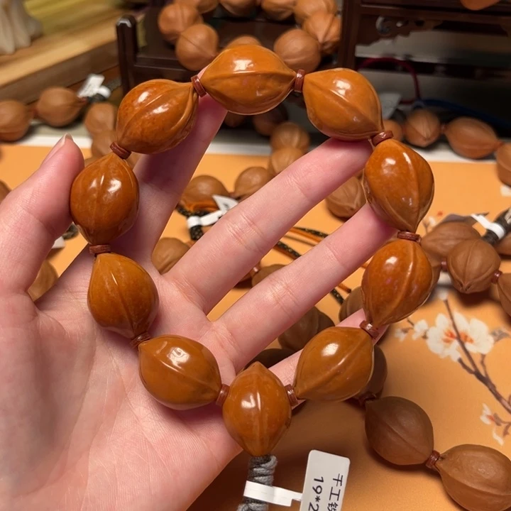 橄榄核吊坠木质梅林铁核1927抛光款