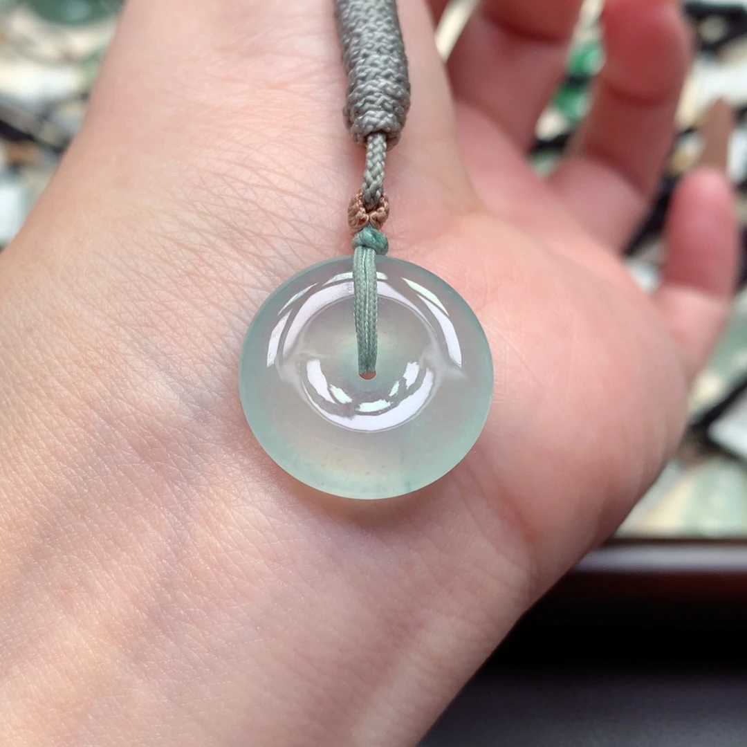 翡翠未镶嵌颈饰扣子