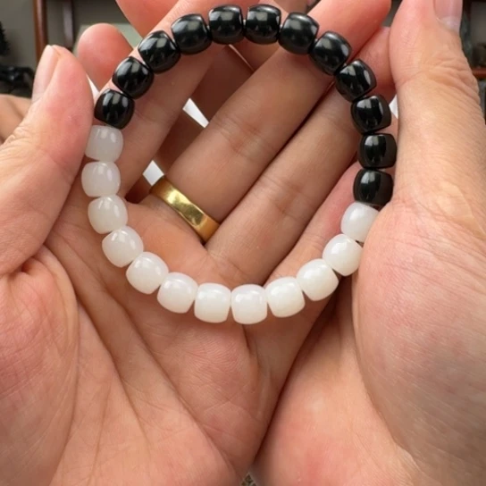 巅***手链未镶嵌和田玉（青玉）