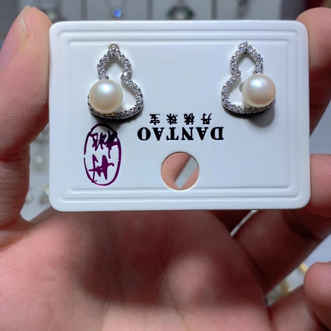 未镶嵌淡水珍珠耳饰