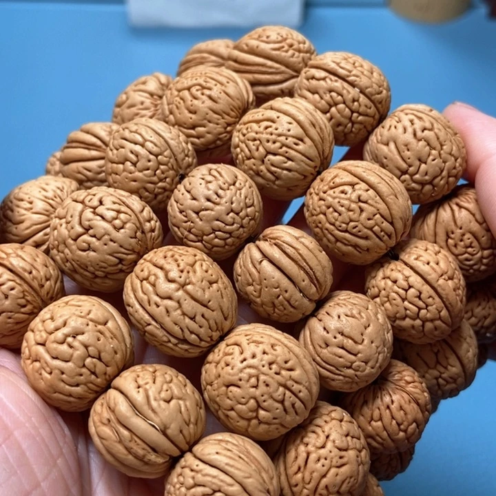 【闪购商品】吊坠桃核18左右奶油皮肥脐