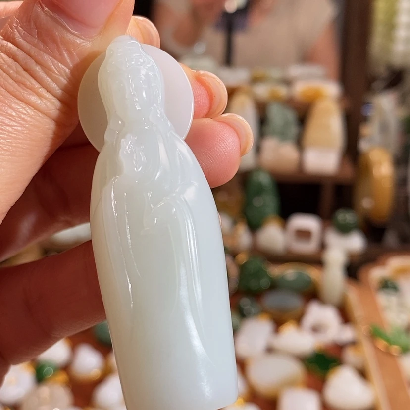 【闪购商品】和田玉未镶嵌颈饰新***?