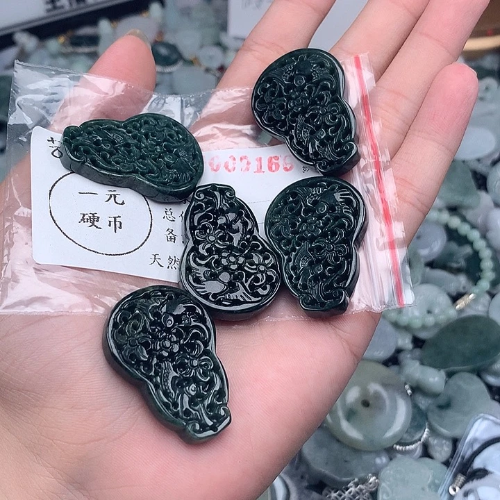 A***y未镶嵌挂件翡翠0169