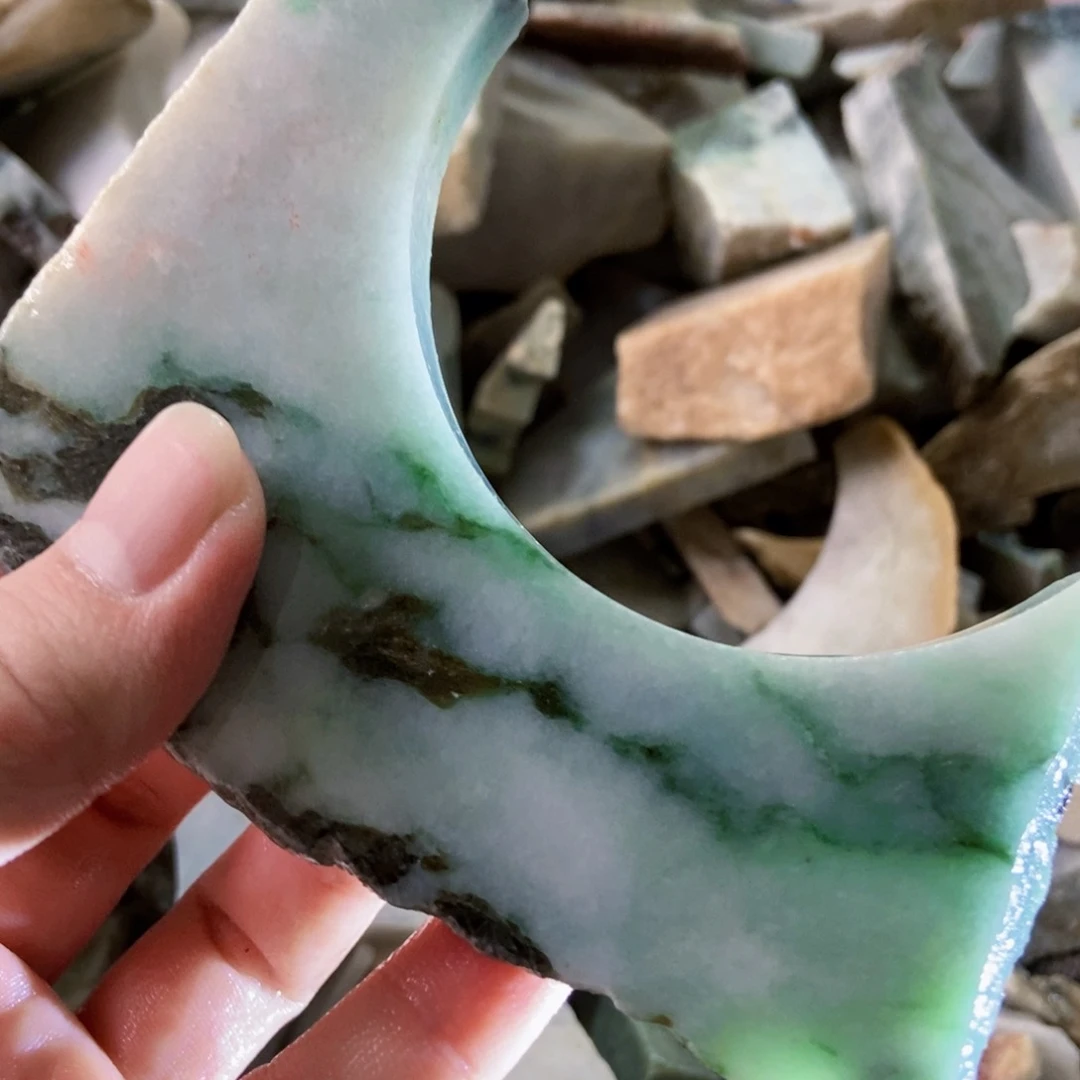 翡翠未镶嵌颈饰天然翡翠