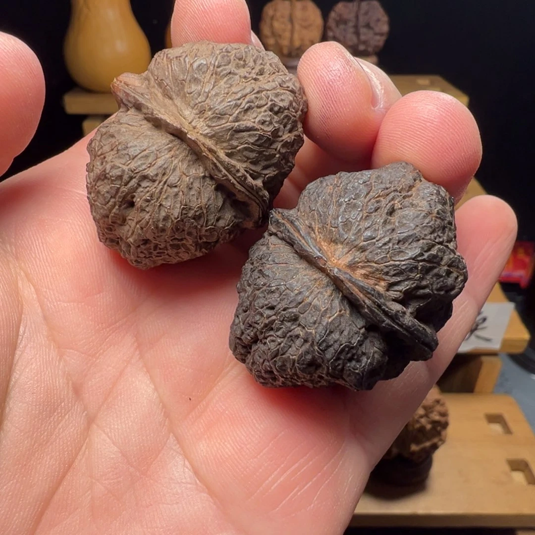 文玩核桃吊坠蝴蝶蟾38mm