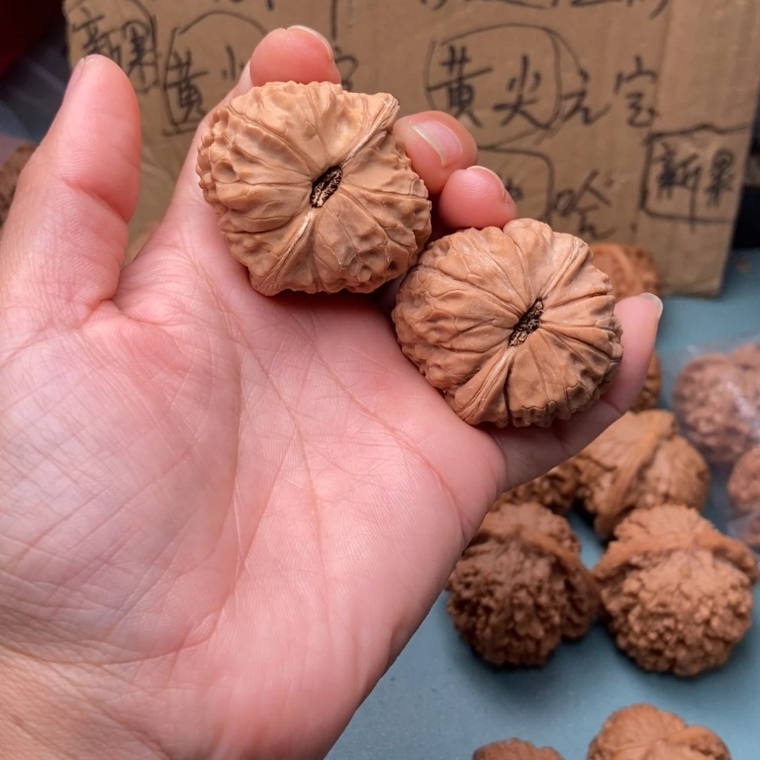 给***厨文玩核桃吊坠团圆25