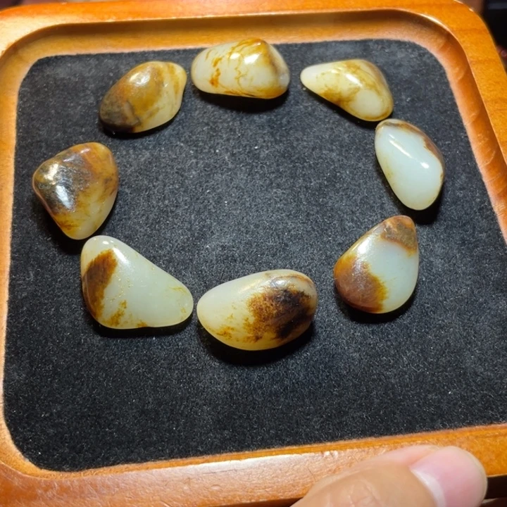 和田玉未镶嵌手链