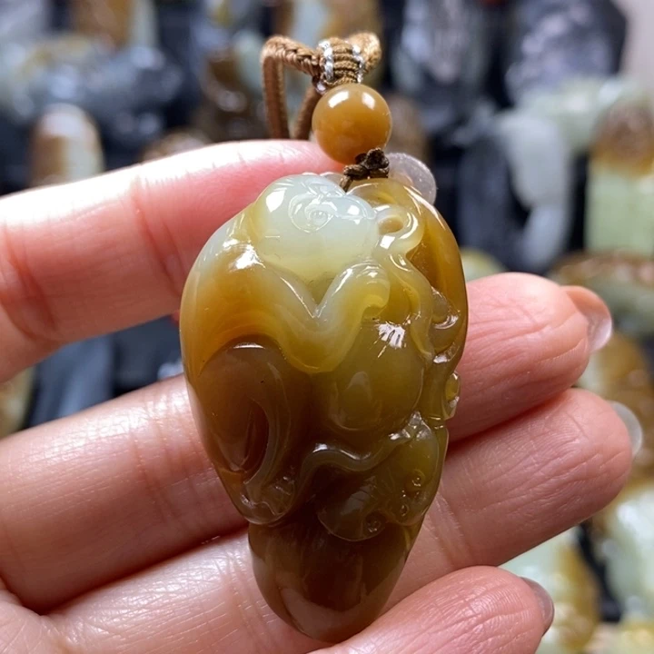 *****和田玉未镶嵌挂件