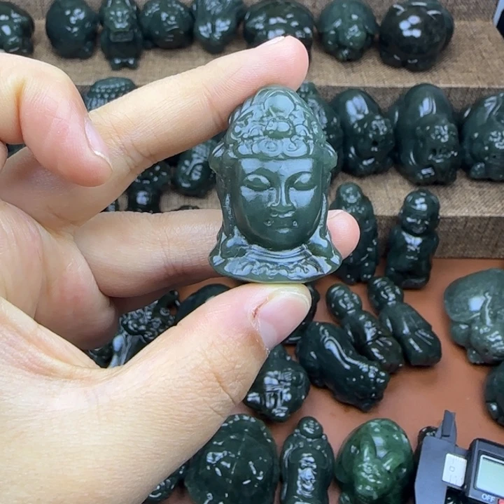 和田玉（糖玉）未镶嵌挂件