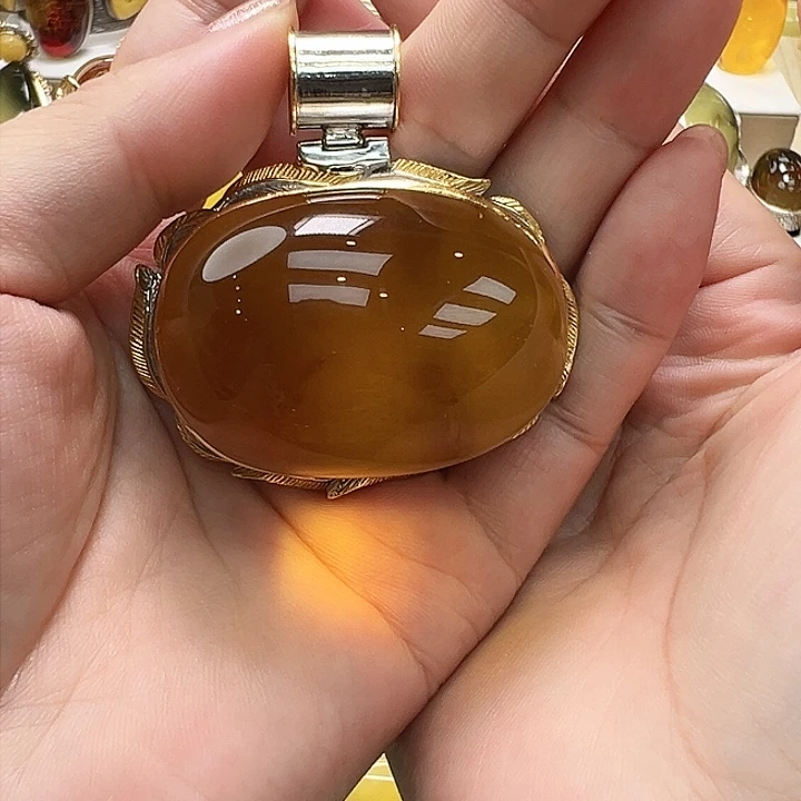 琥珀未镶嵌珠宝奇石