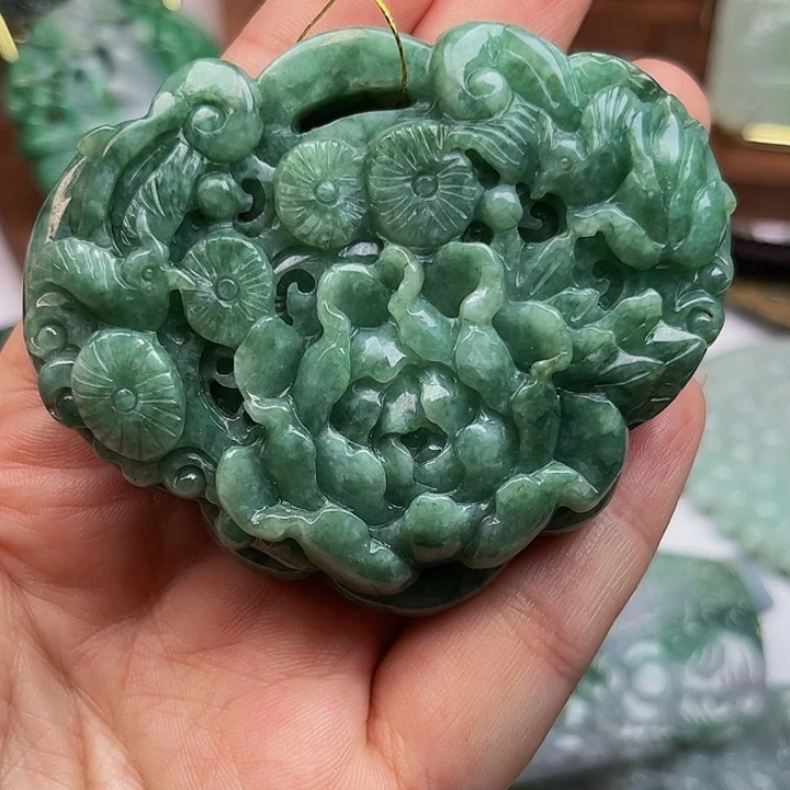 翡翠未镶嵌吊坠(不含链)