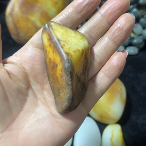 和田玉（糖玉）未镶嵌车挂