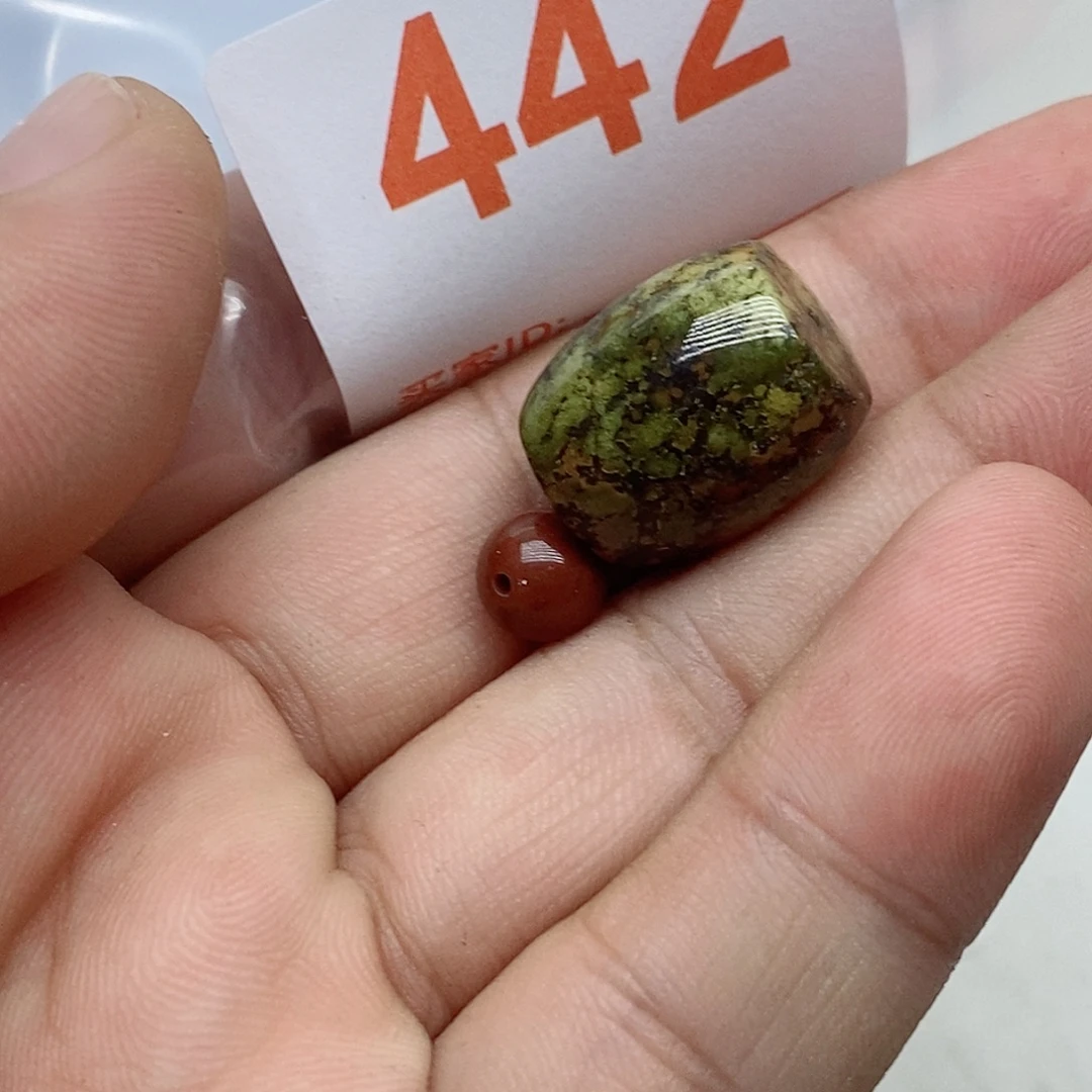 未镶嵌南红玛瑙珠宝奇石