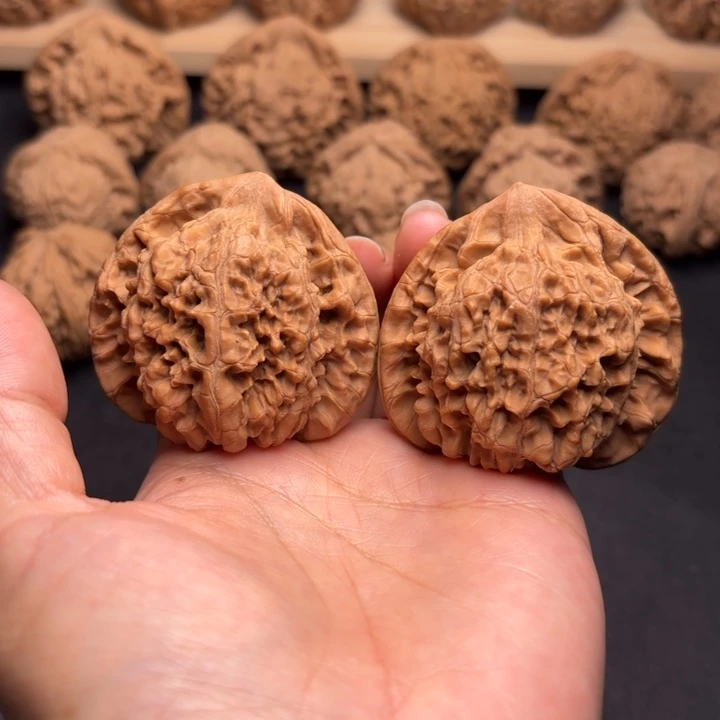 文玩核桃把件49官帽