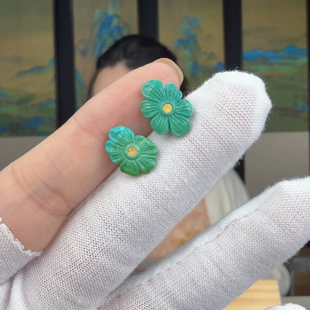 绿松石未镶嵌珠宝奇石