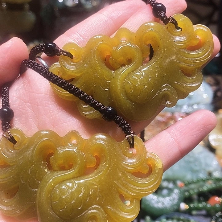 岫玉未镶嵌毛衣链