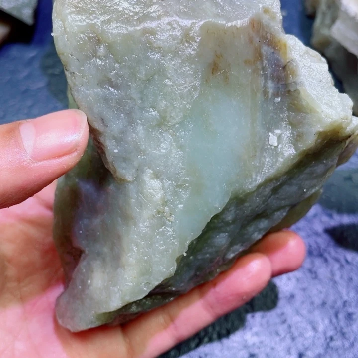 和田玉未镶嵌珠宝半成品