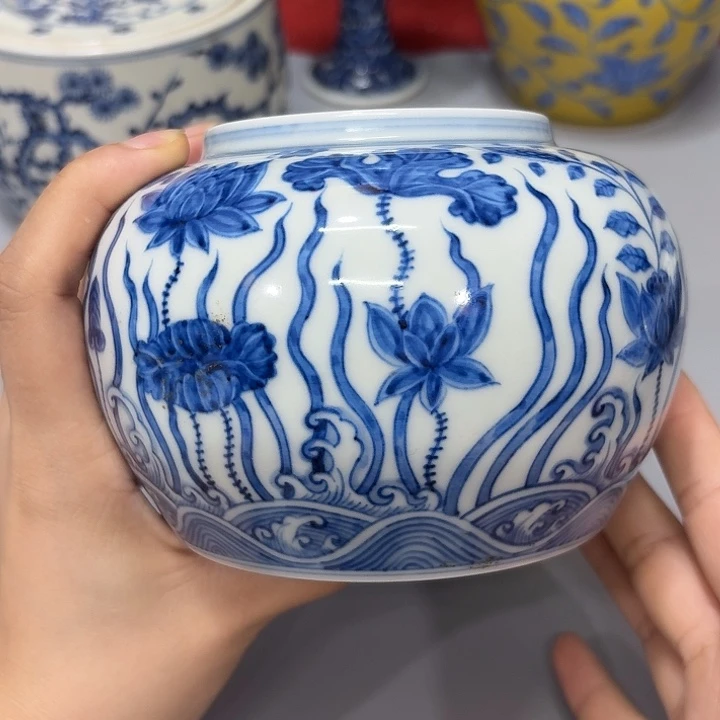 五***海摆件陶瓷制品纯手工青花罐