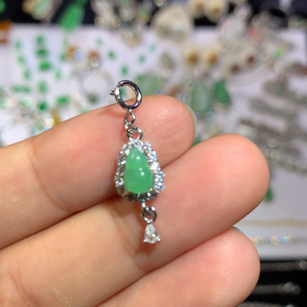 翡翠银S925镶嵌颈饰天然翡翠