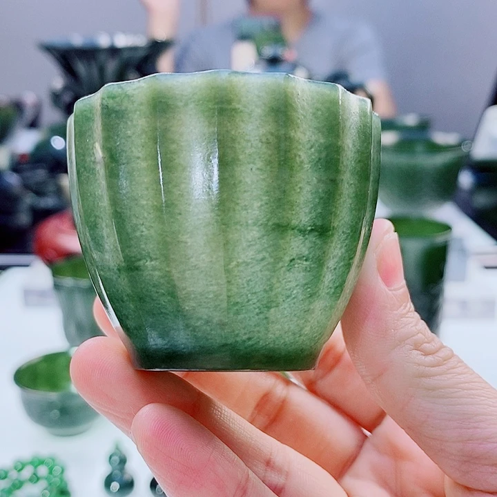 未镶嵌和田玉（青玉）把件