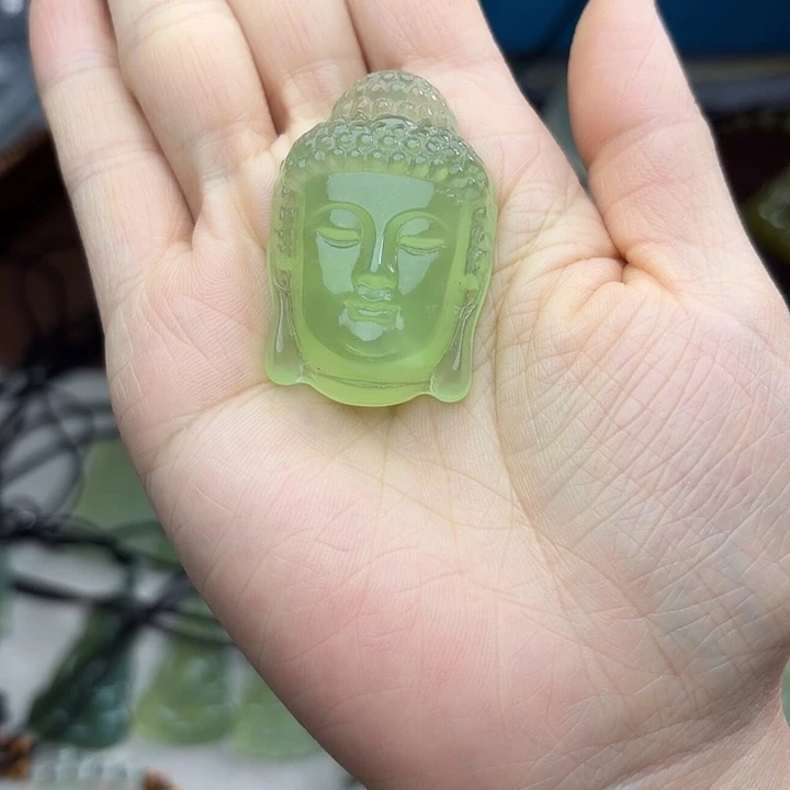 开***…蛇纹石玉合金颈饰